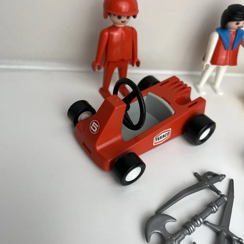Playmobil Vintage Lot Race Car Driver Boat People Kite Flowers Weapons‎ Treasure